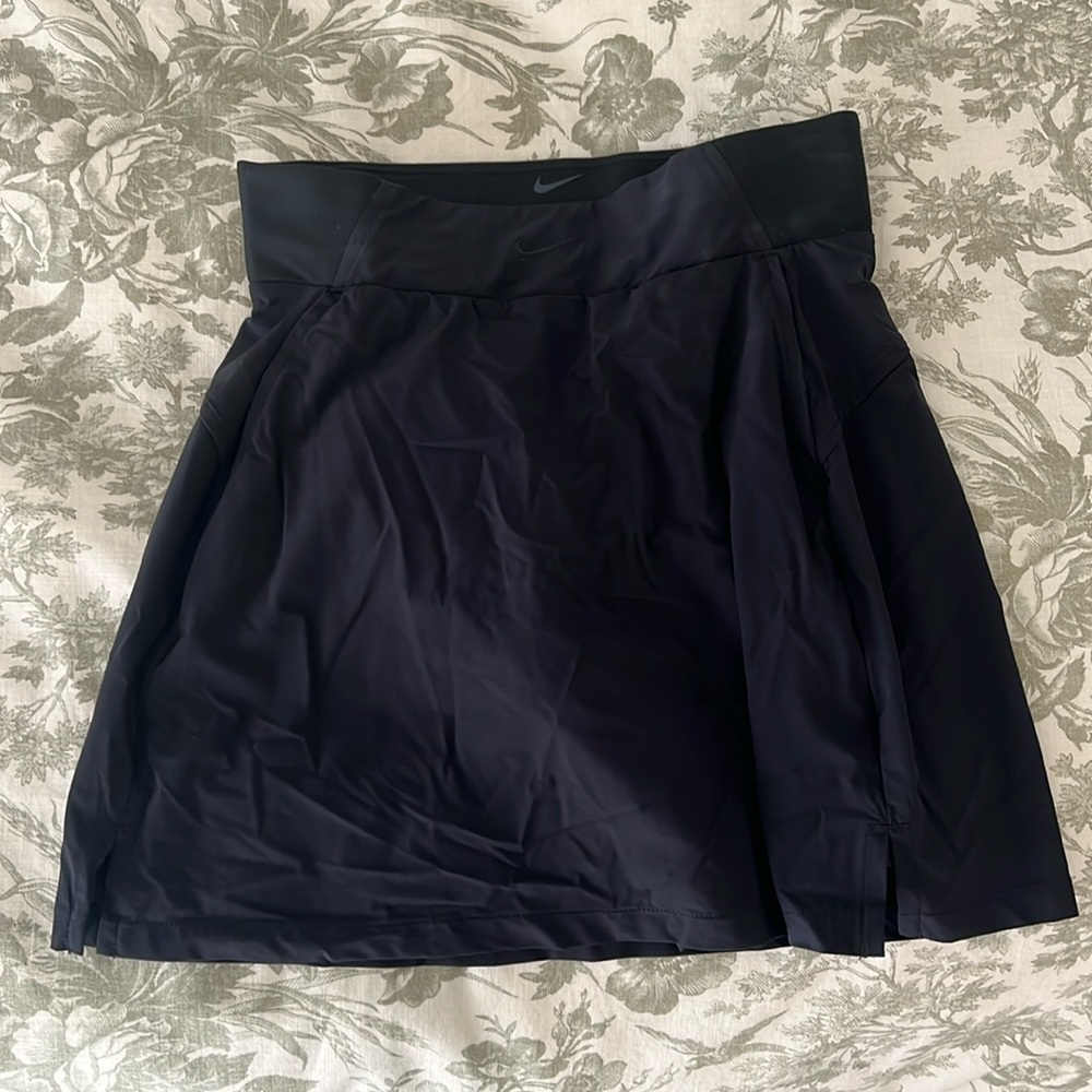 NWOT Nike golf/tennis skirt
